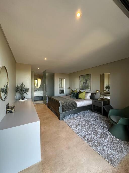 Luxury Vineyard * Cape Town